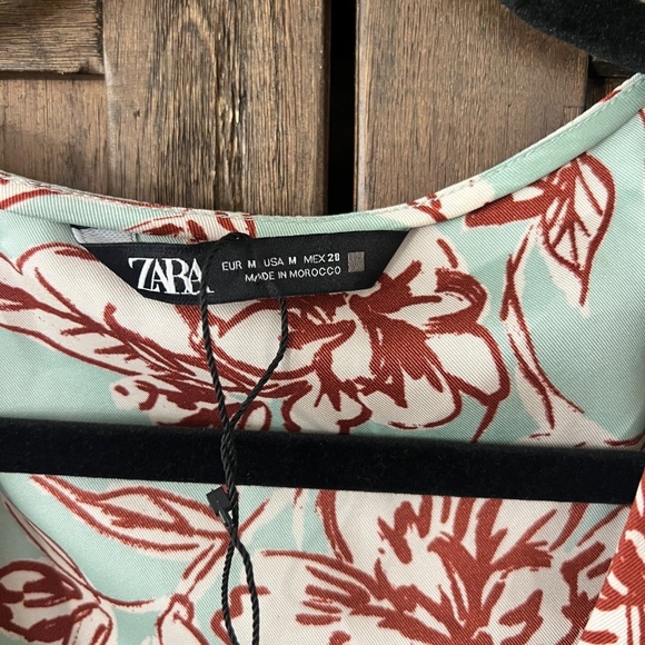 Zara Pullover Floral Faux Wrap Long Sleeve Top Size Medium - Picture 4 of 5